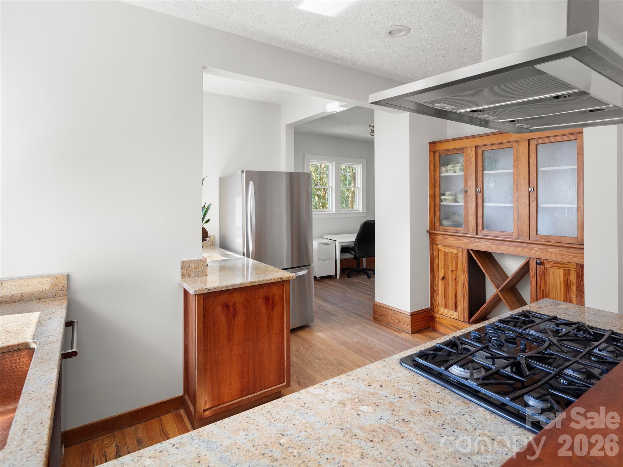 65 Longview Road — Asheville