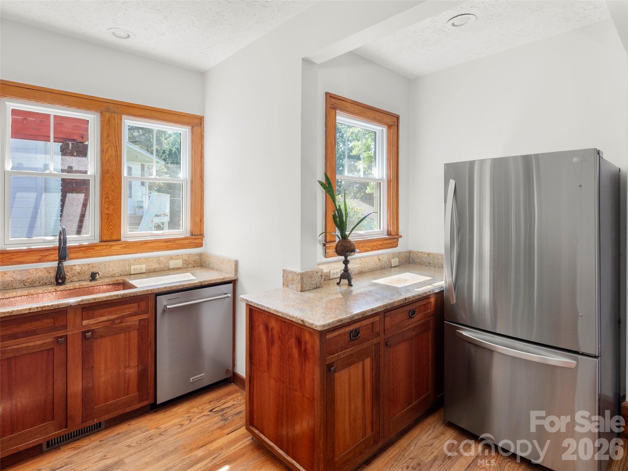 65 Longview Road — Asheville