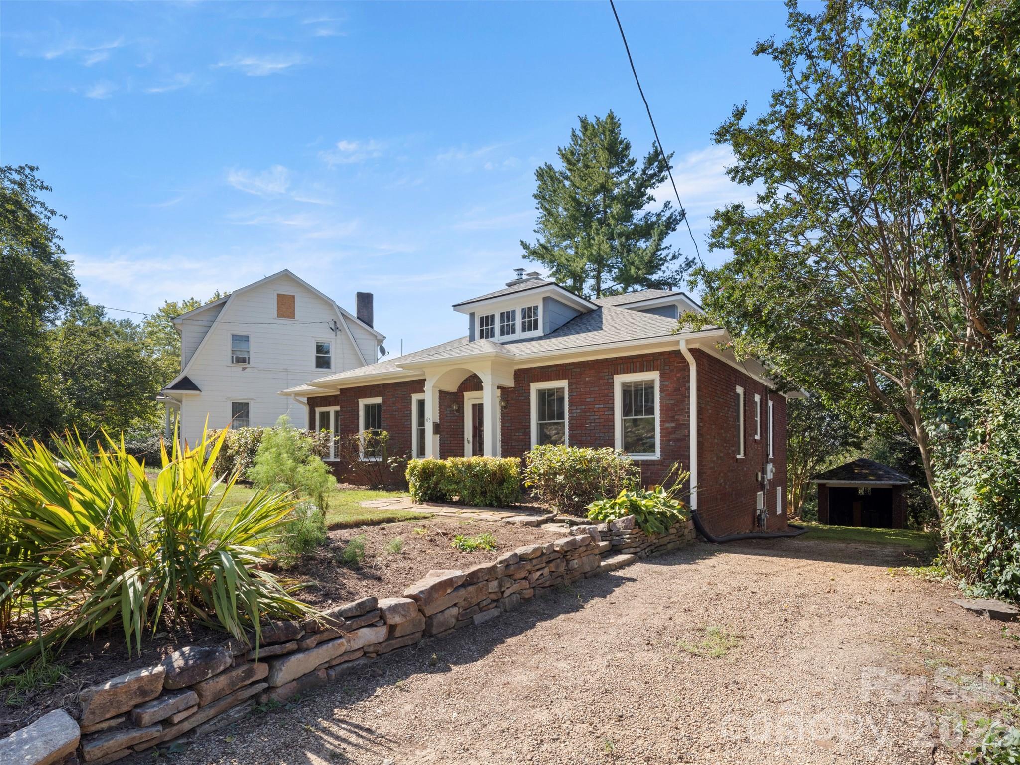 65 Longview Road — Asheville