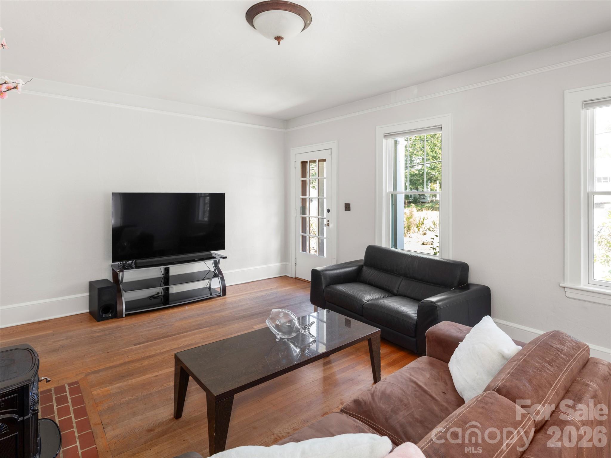 65 Longview Road — Asheville
