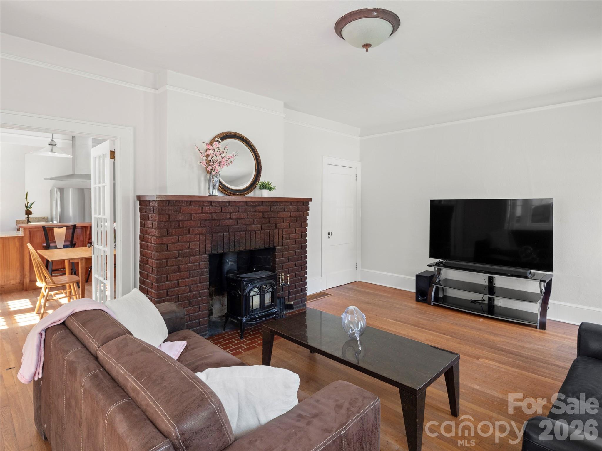65 Longview Road — Asheville