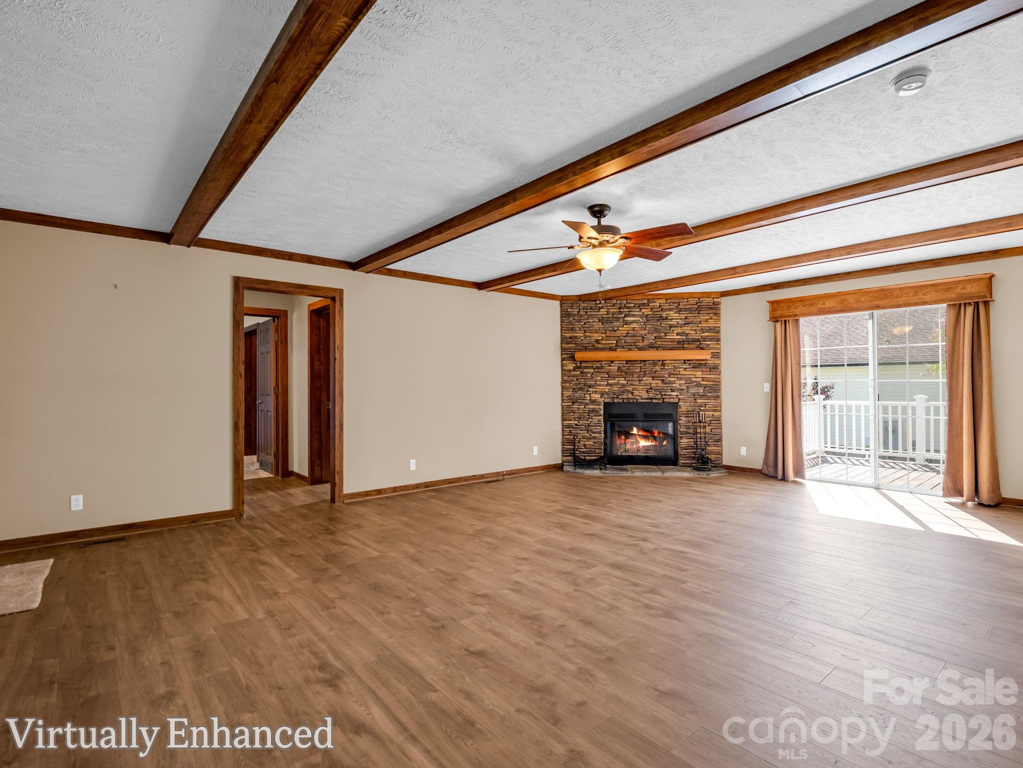 12 N Frederick Lane — Hendersonville