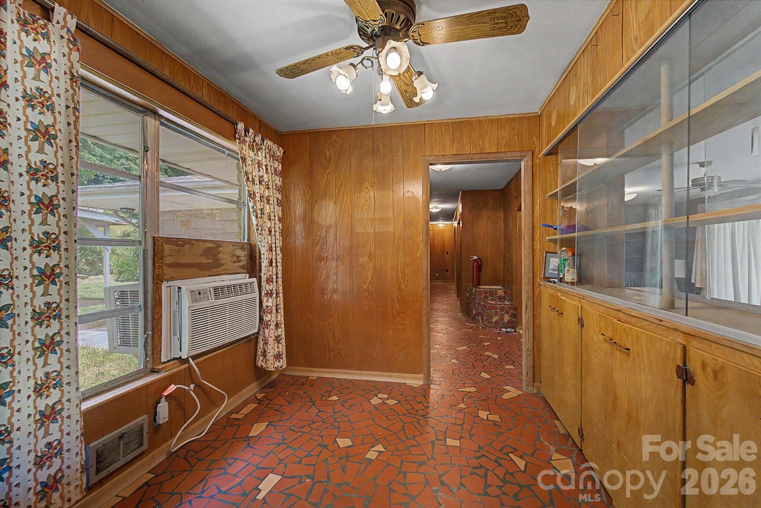 222 Mitchell Mountain Road — Bryson City