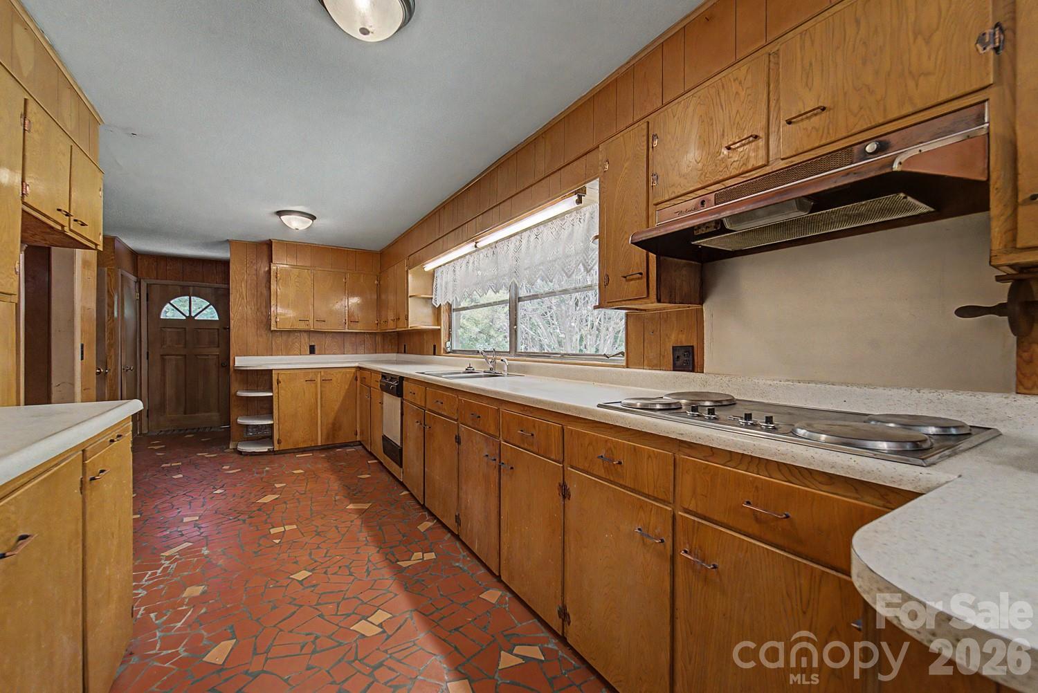 222 Mitchell Mountain Road — Bryson City