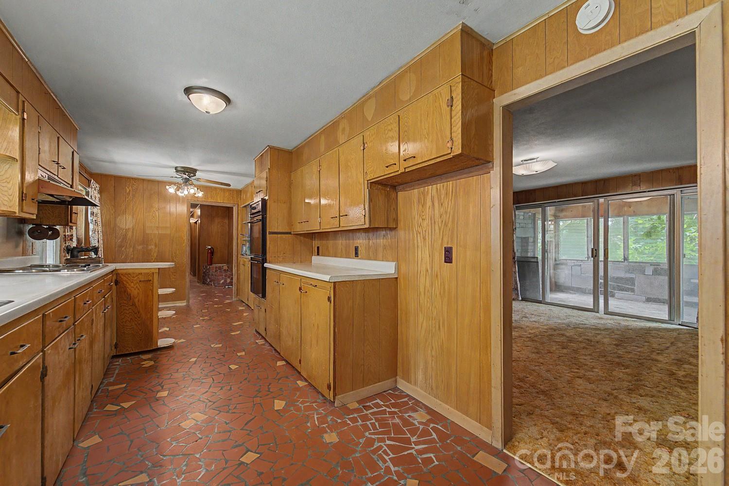 222 Mitchell Mountain Road — Bryson City