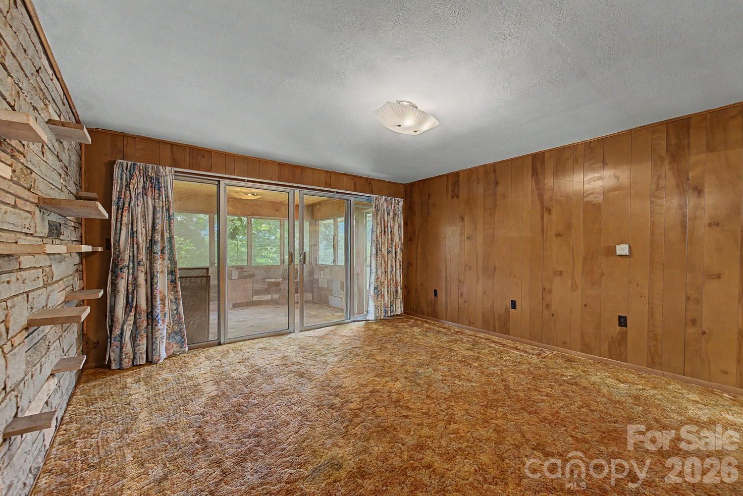 222 Mitchell Mountain Road — Bryson City