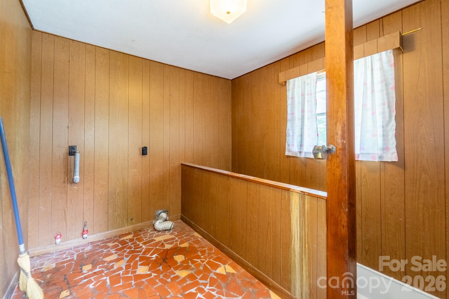 222 Mitchell Mountain Road — Bryson City