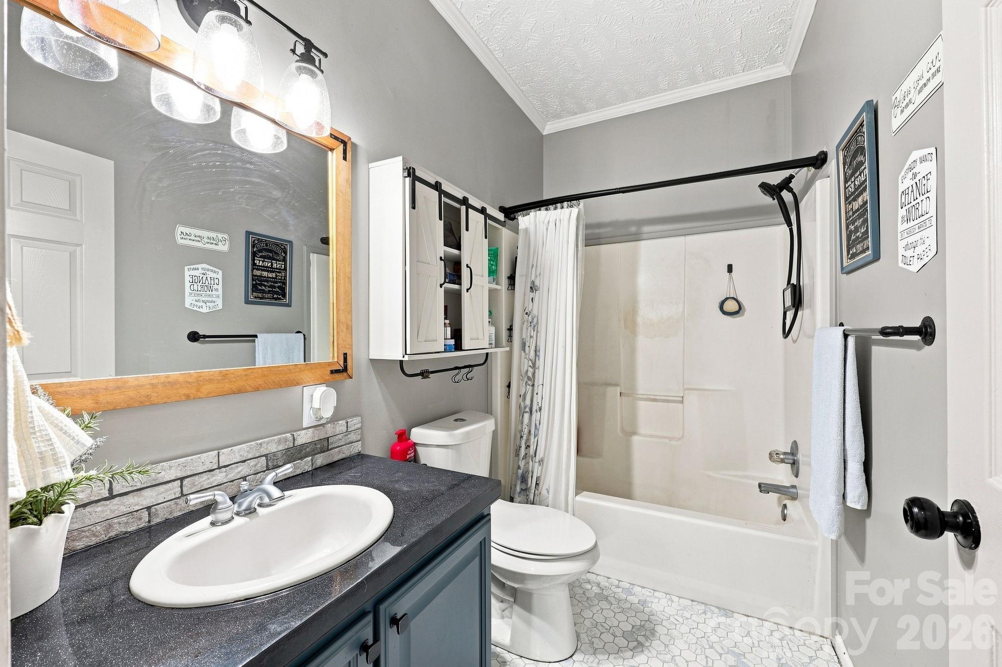 111 Linda Avenue — China Grove
