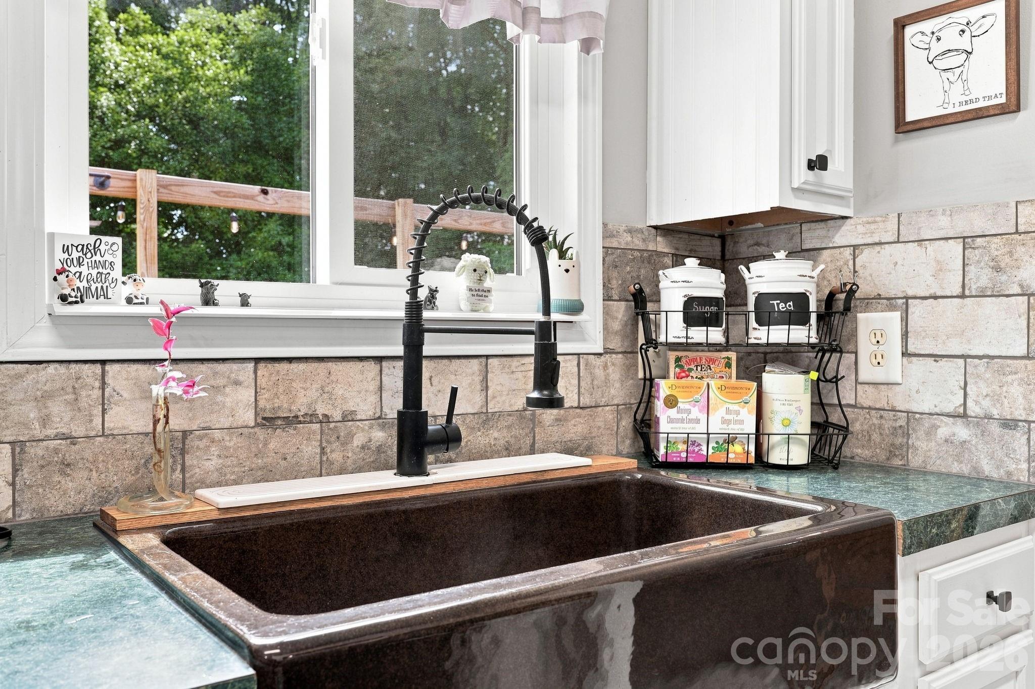 111 Linda Avenue — China Grove