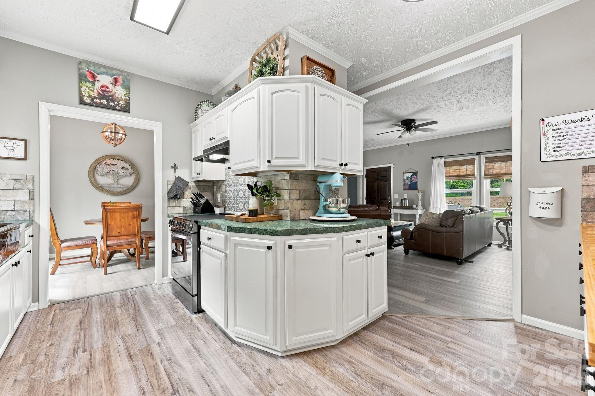 111 Linda Avenue — China Grove