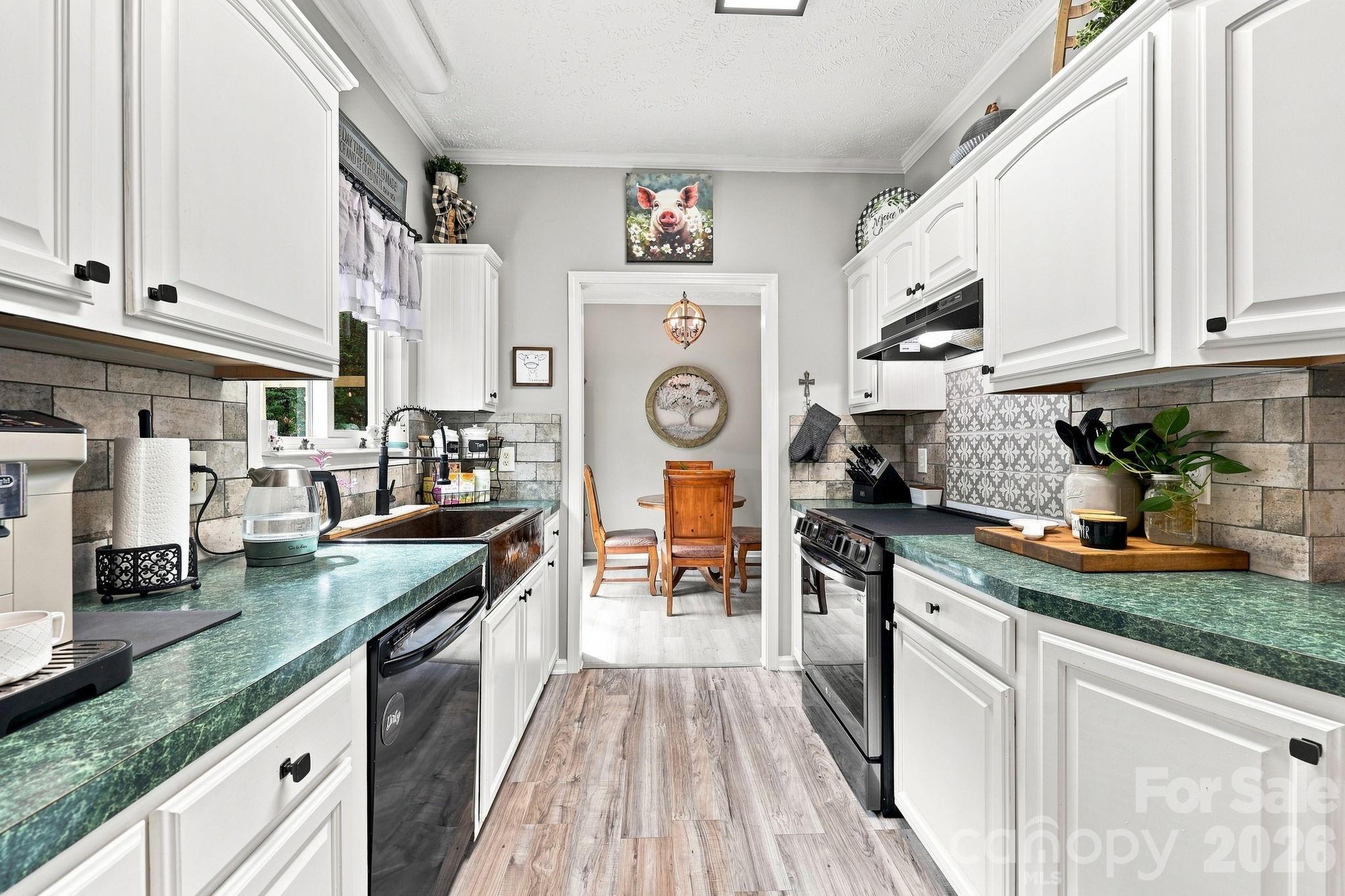 111 Linda Avenue — China Grove