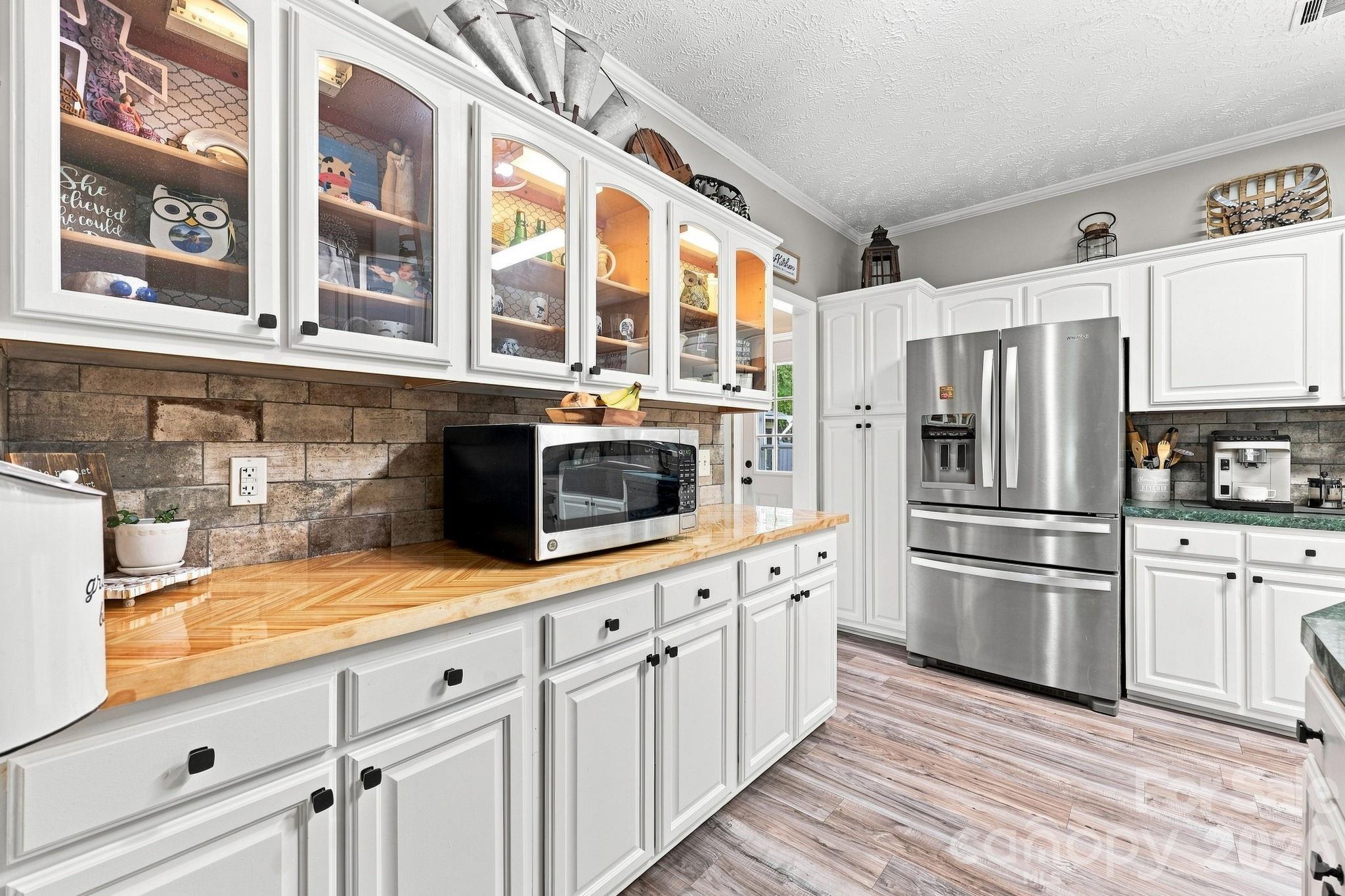 111 Linda Avenue — China Grove