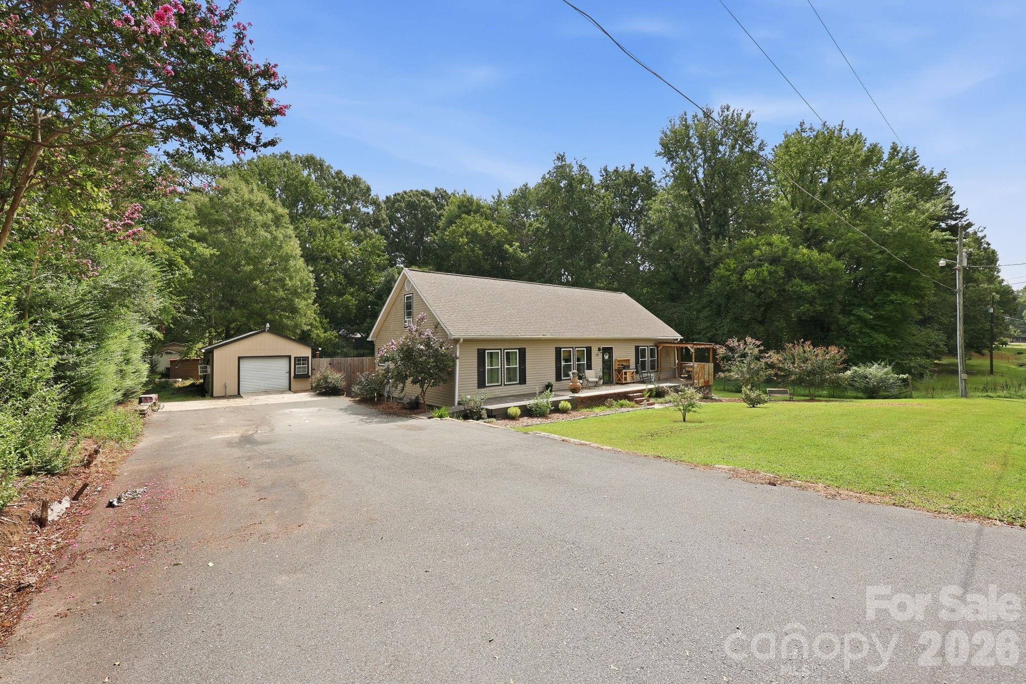 111 Linda Avenue — China Grove