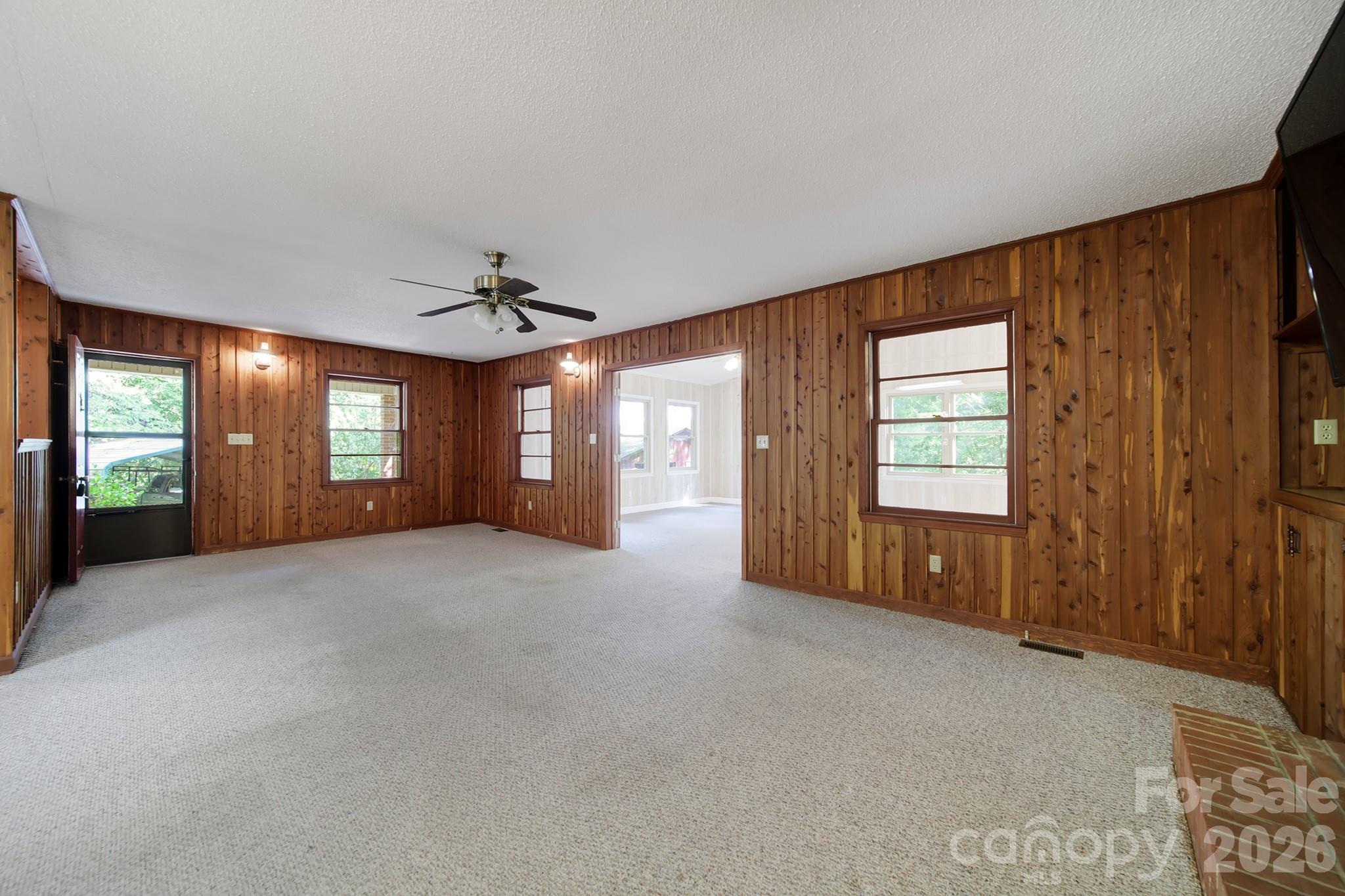 1950 Daisy Couch Road — Lancaster