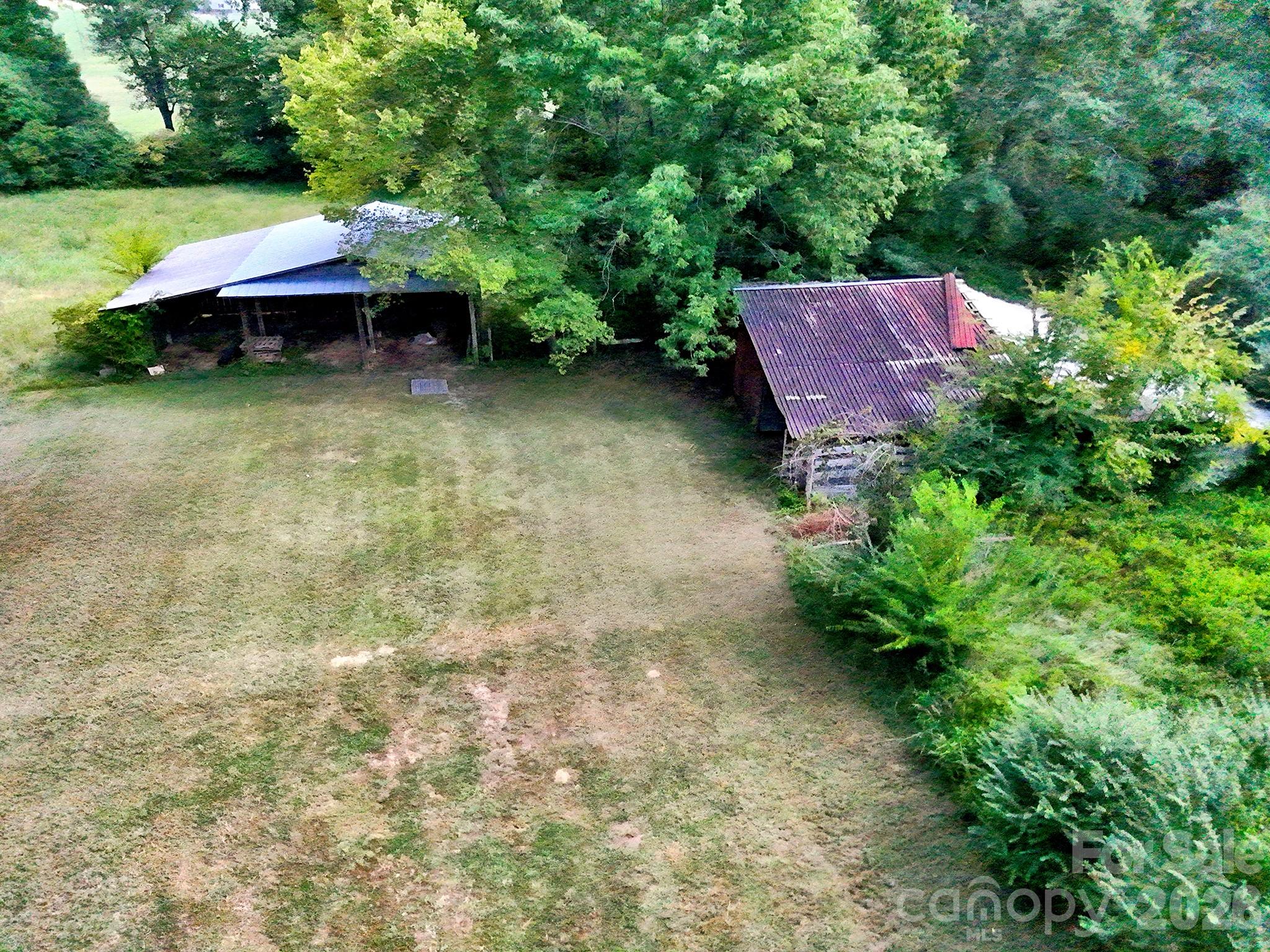 1950 Daisy Couch Road — Lancaster