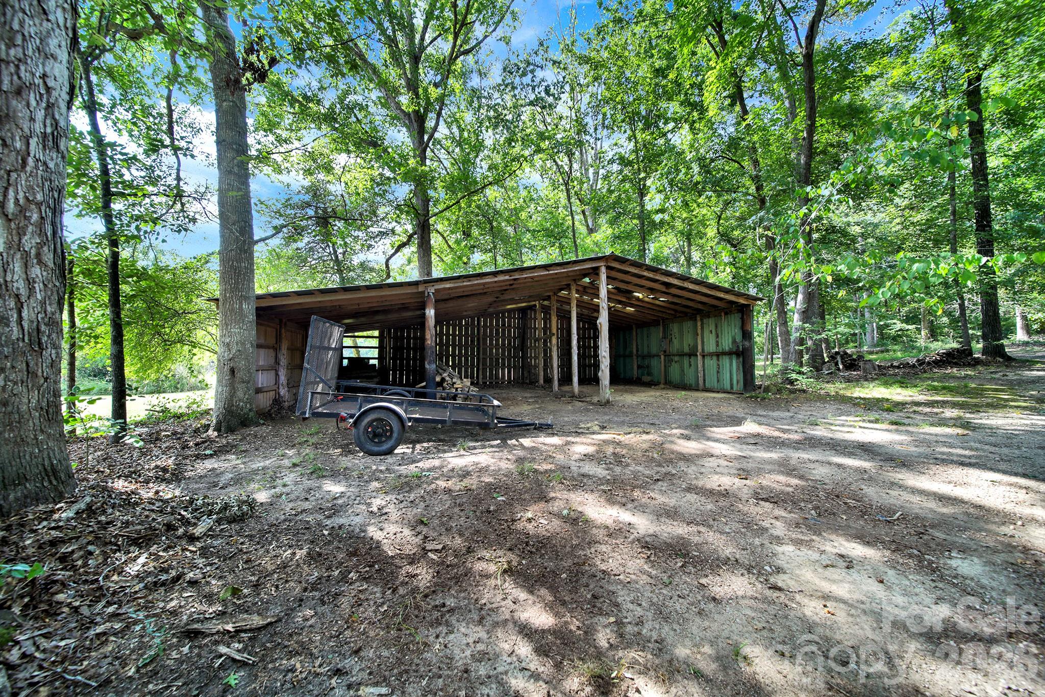 1950 Daisy Couch Road — Lancaster