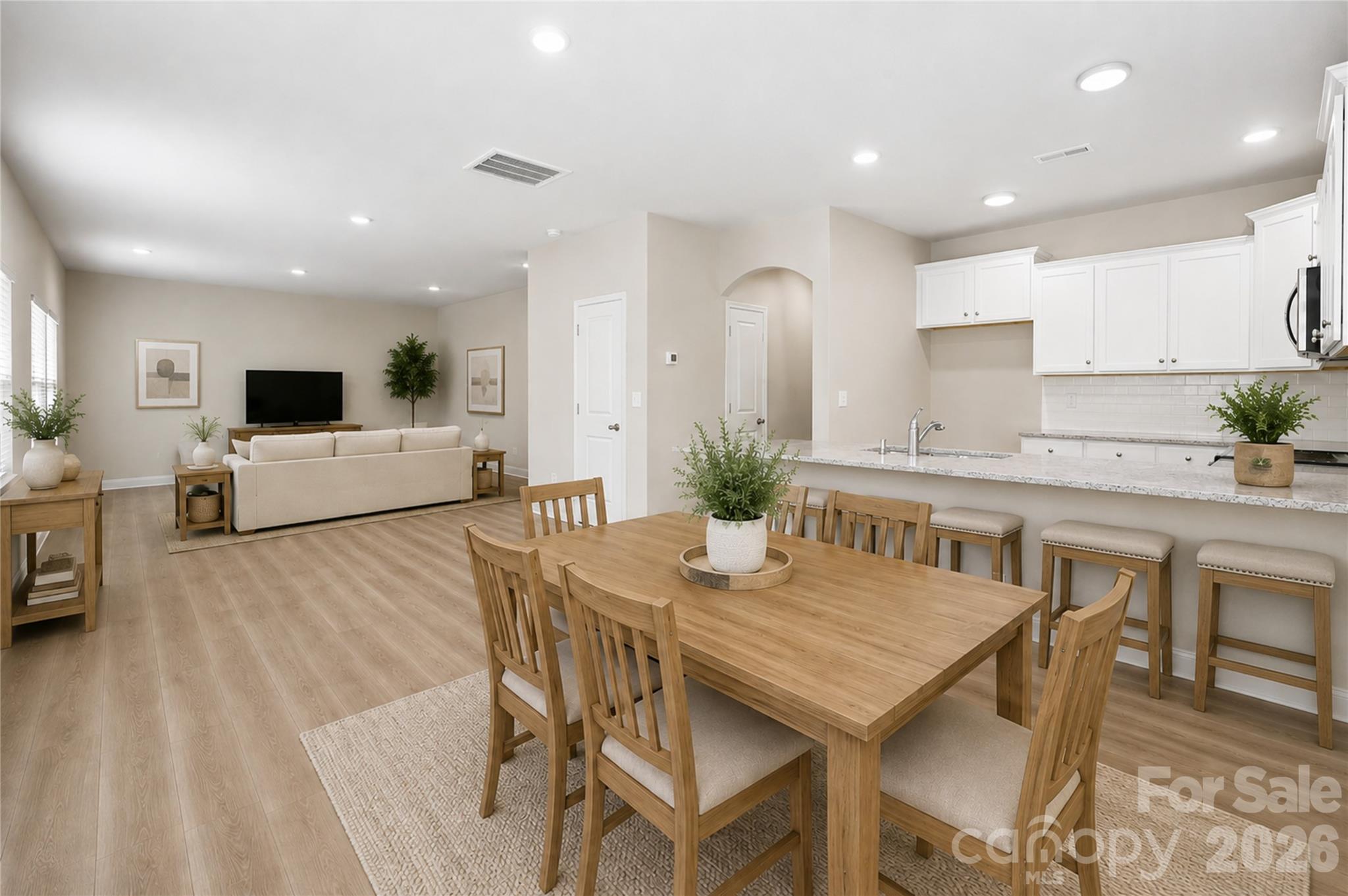 2224 Dardan Woods Drive — Charlotte