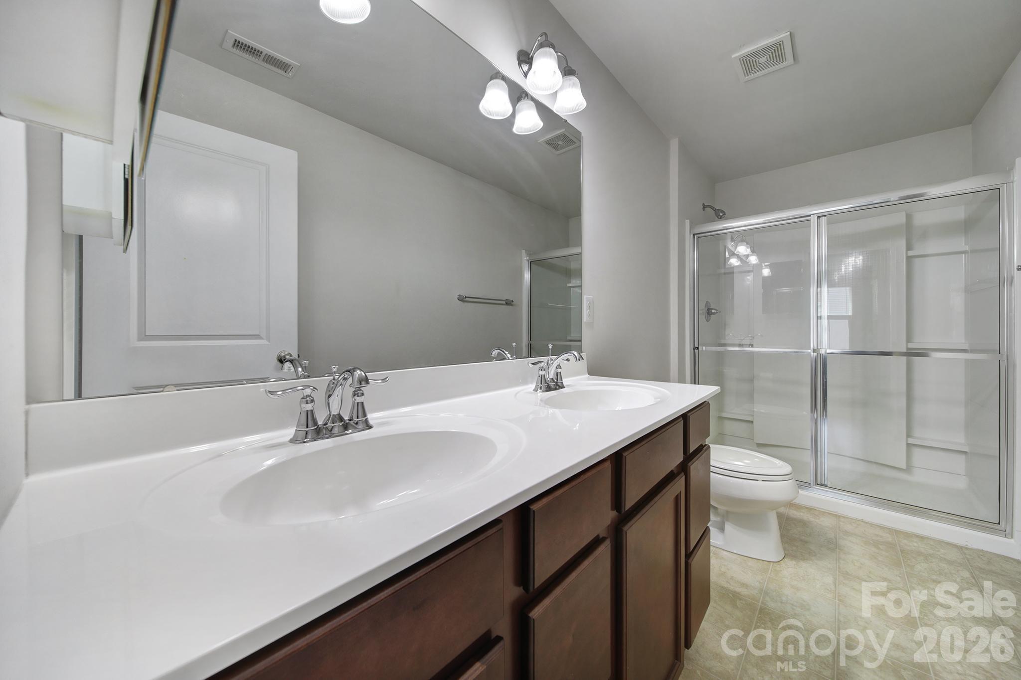 1611 Hooper Court — Charlotte