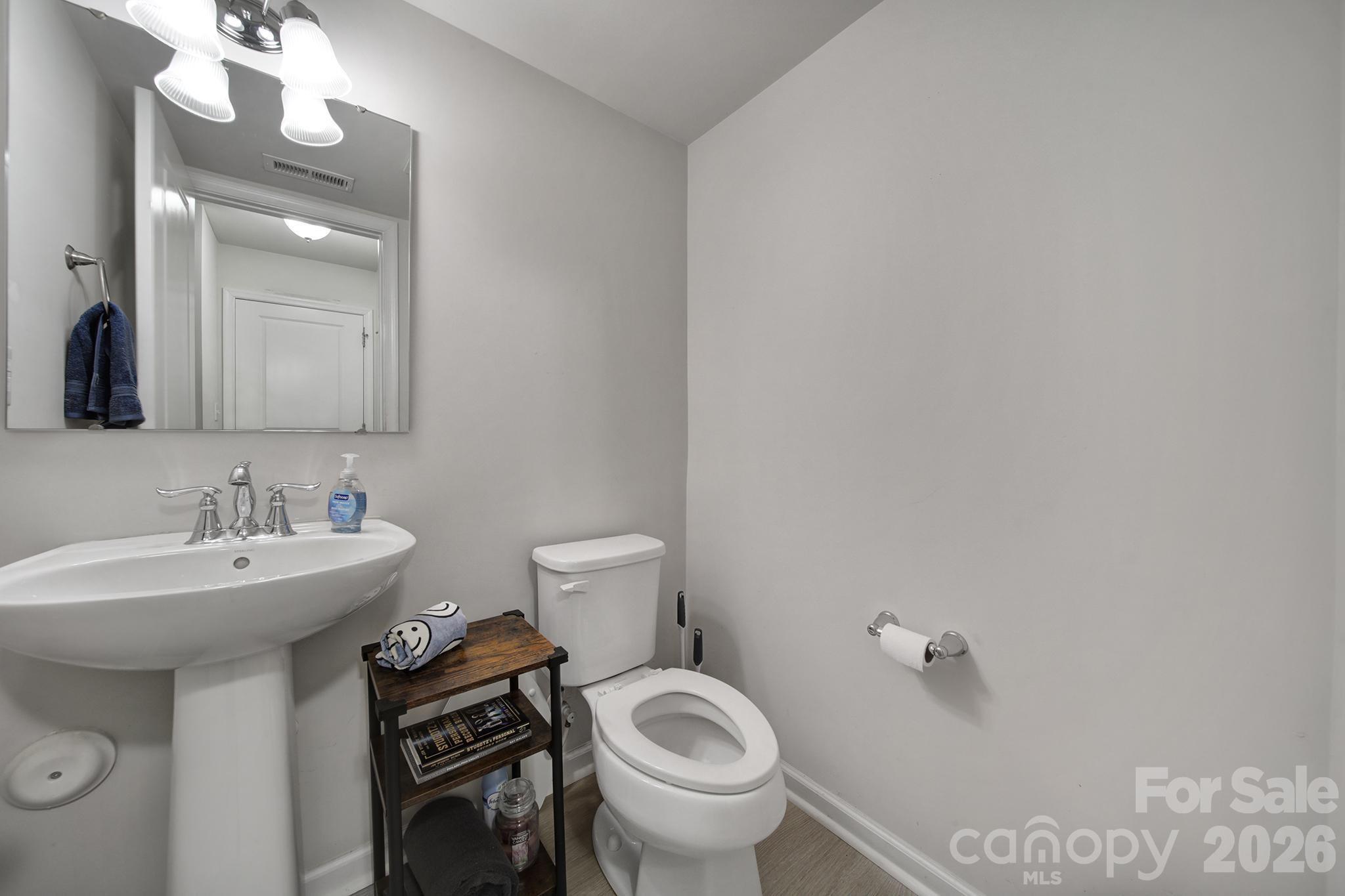 1611 Hooper Court — Charlotte
