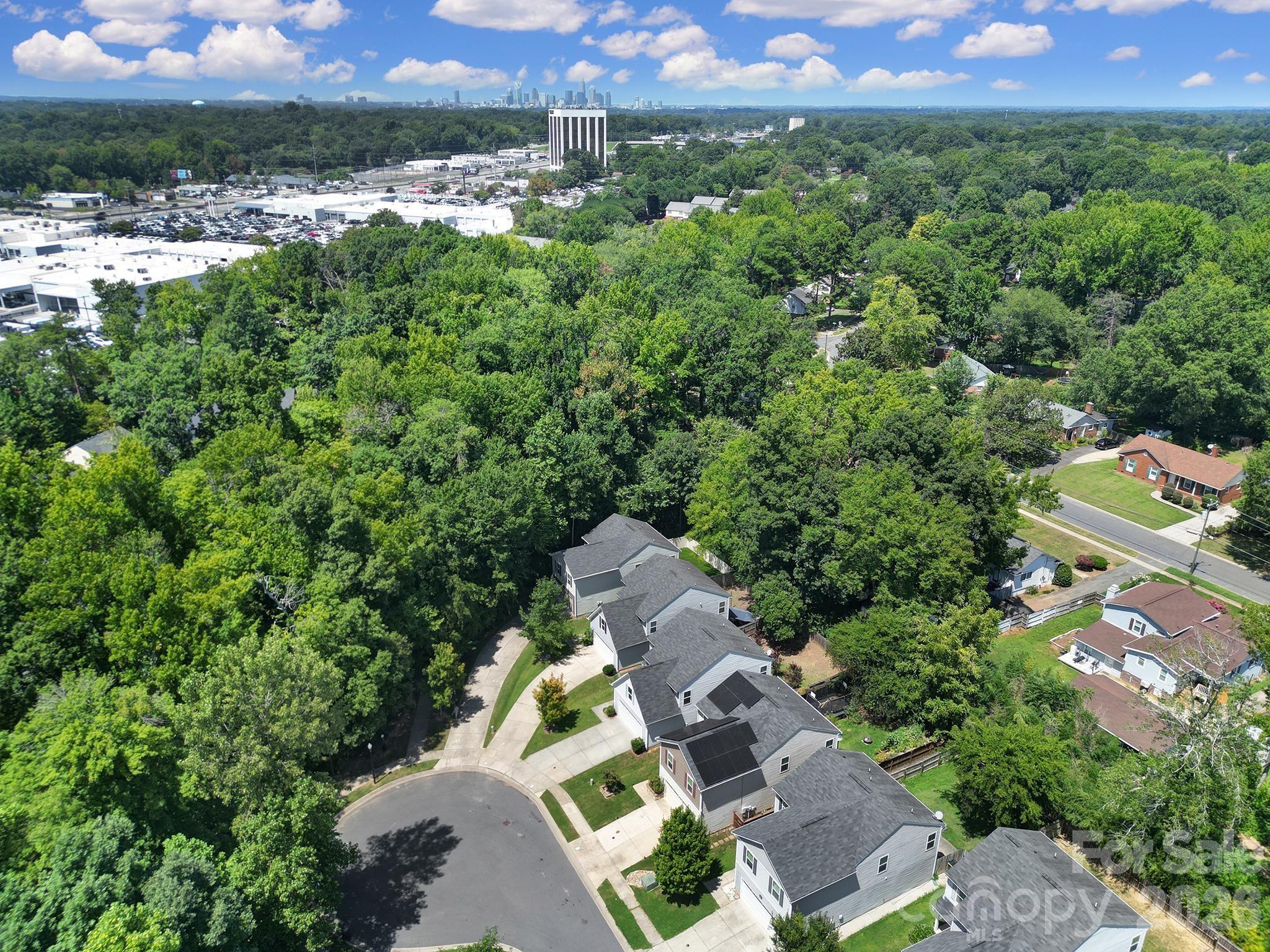 1611 Hooper Court — Charlotte