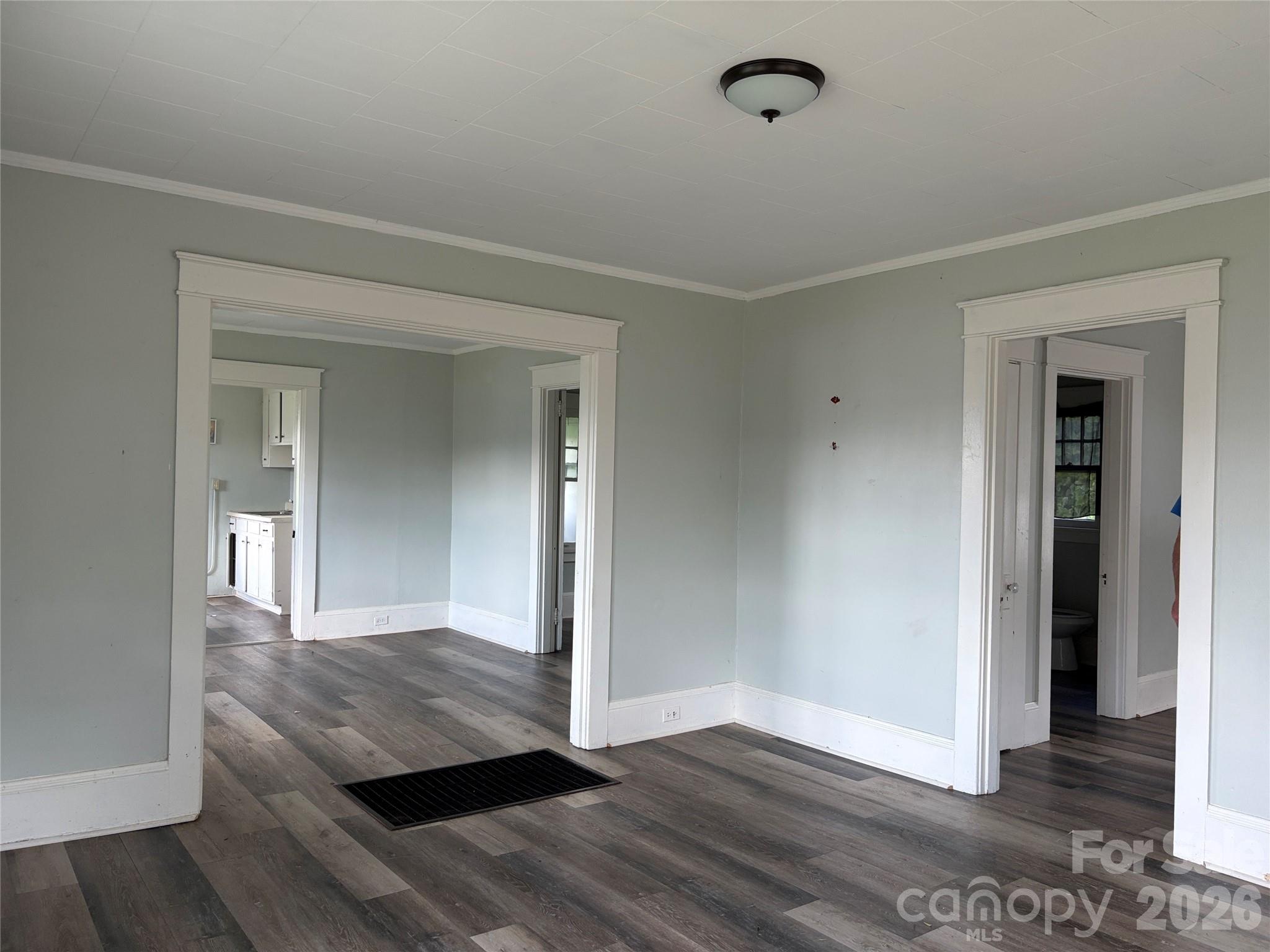 150 Woodlawn Drive — Statesville