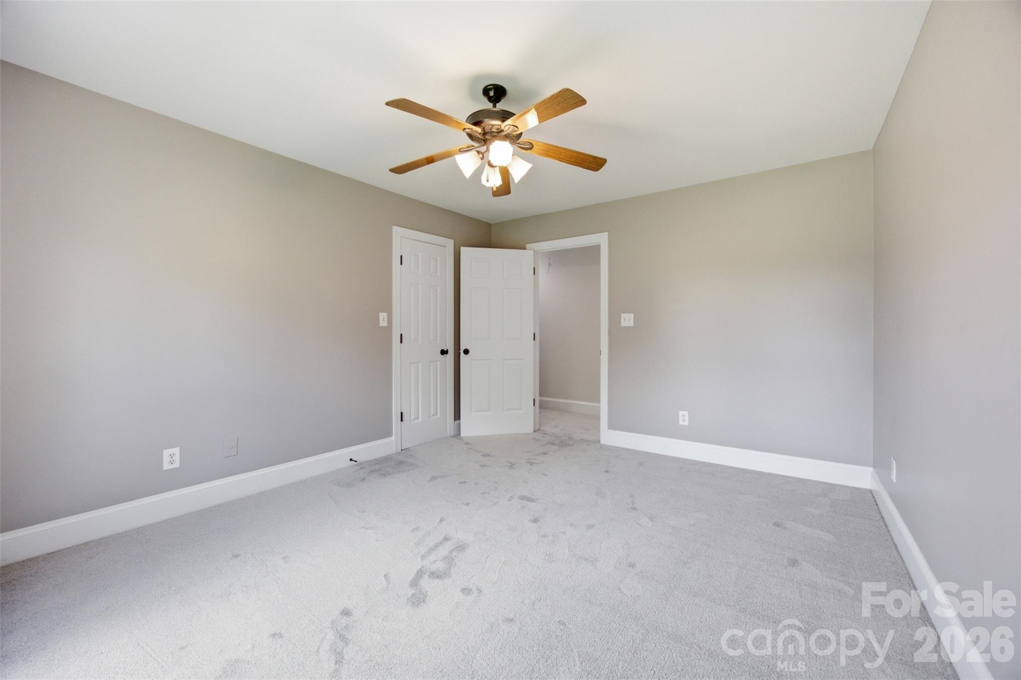 1002 Heather Glen Drive — Matthews