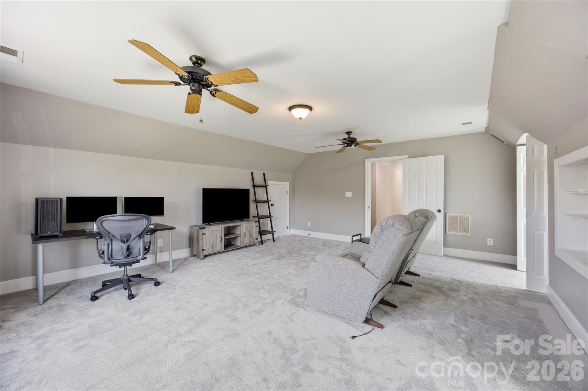 1002 Heather Glen Drive — Matthews