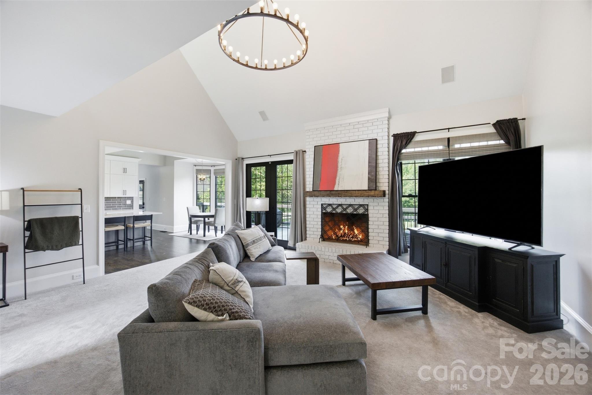 1002 Heather Glen Drive — Matthews