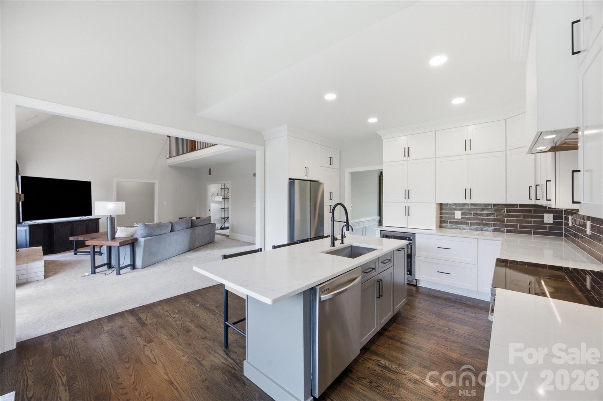 1002 Heather Glen Drive — Matthews