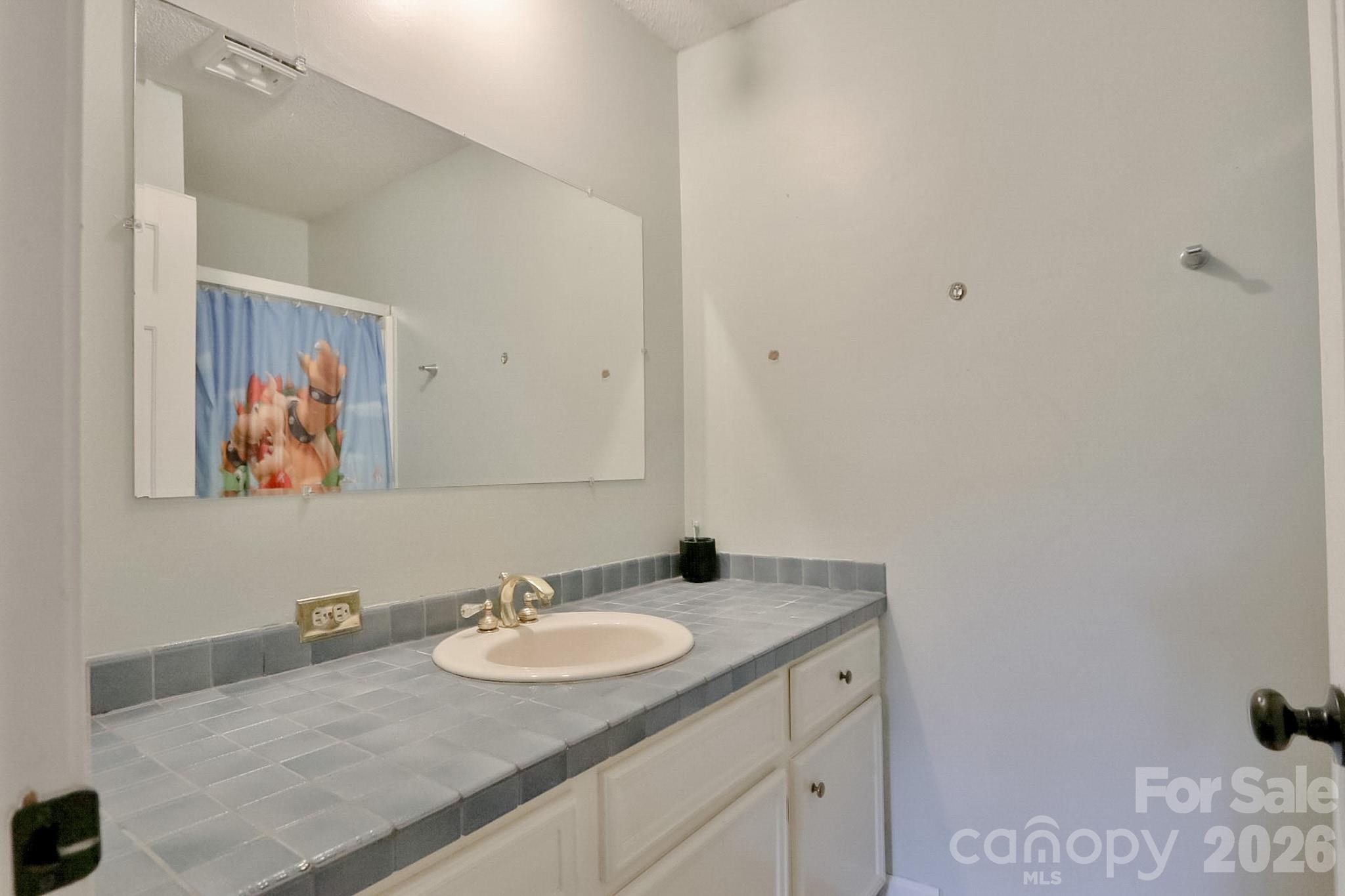 1725 Fred Hinshaw Road — Yadkinville