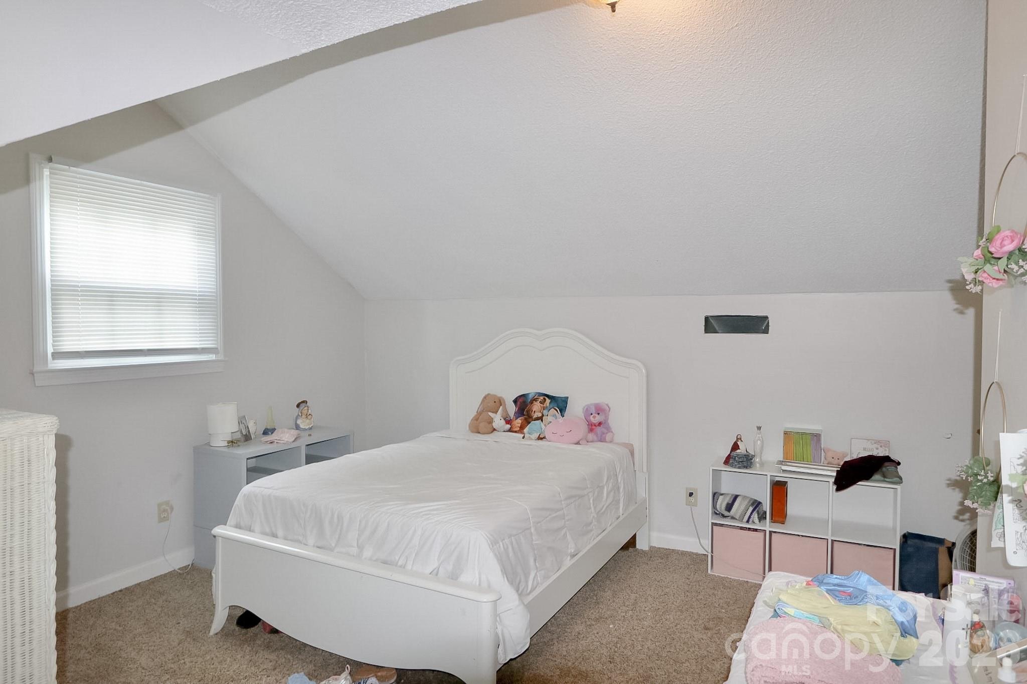 1725 Fred Hinshaw Road — Yadkinville