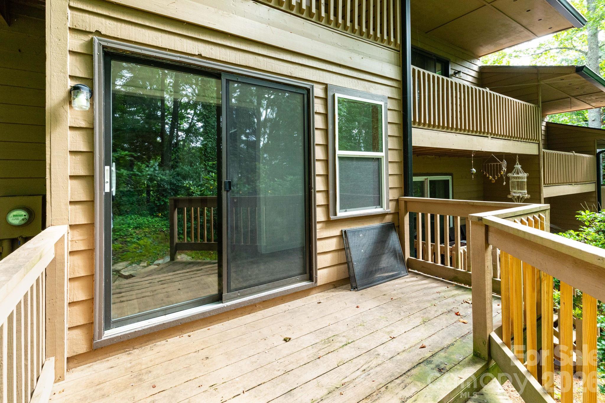 404 Buck Cove Terrace — Asheville