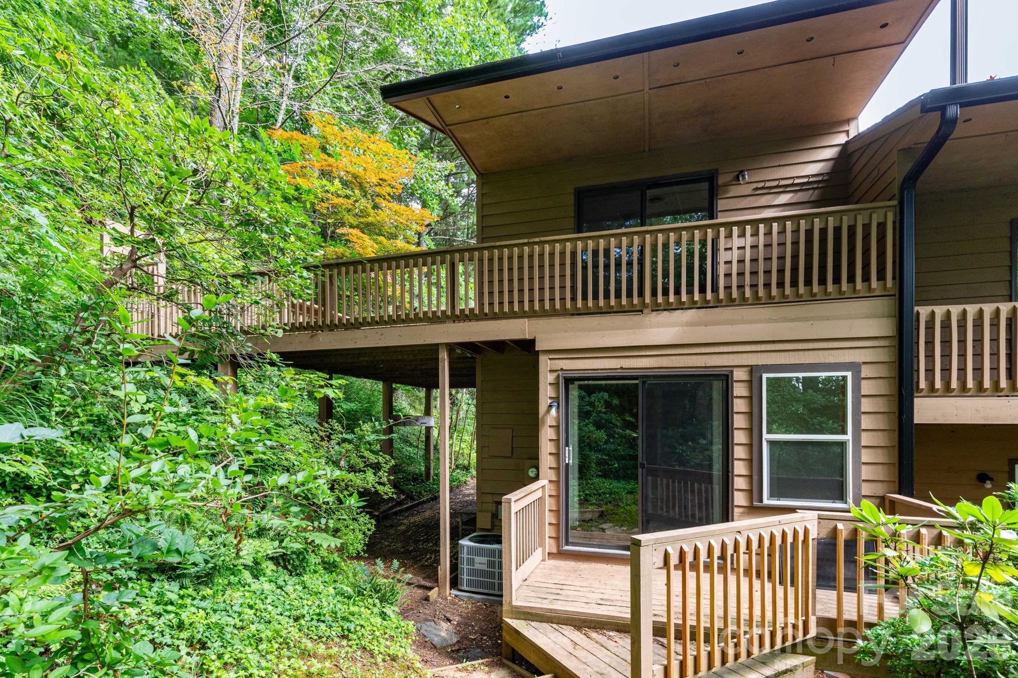 404 Buck Cove Terrace — Asheville