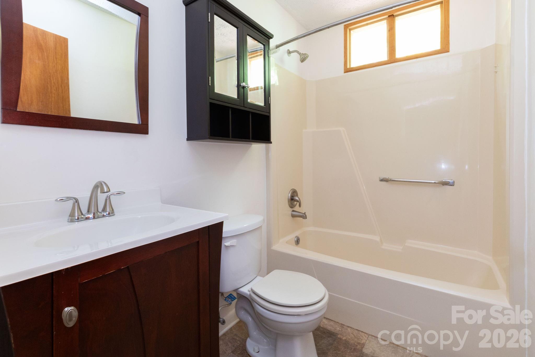 404 Buck Cove Terrace — Asheville