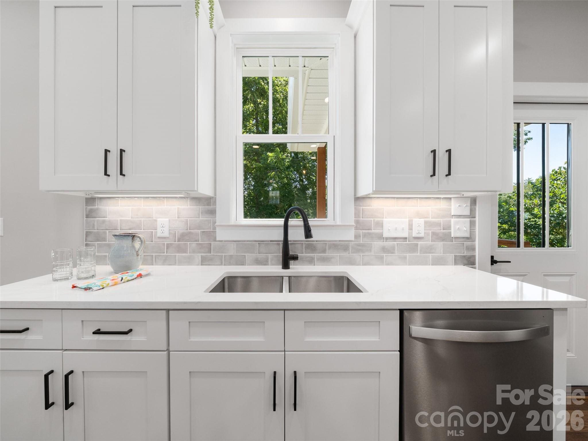 42 Summit Avenue — Brevard