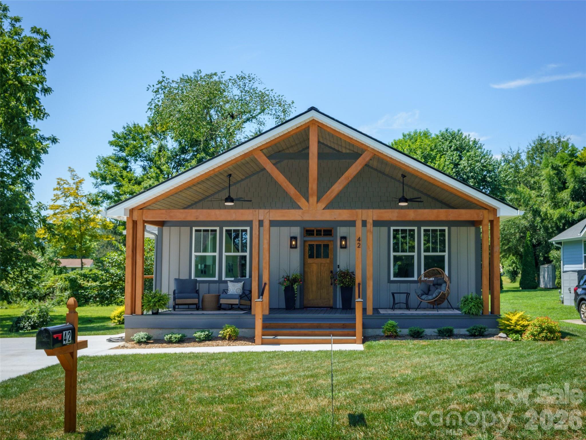 42 Summit Avenue — Brevard
