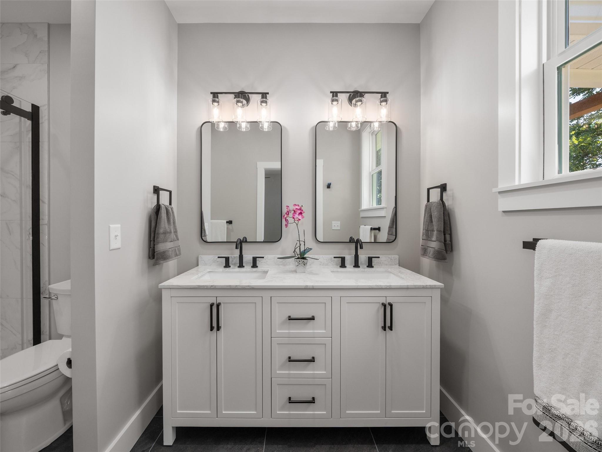 42 Summit Avenue — Brevard