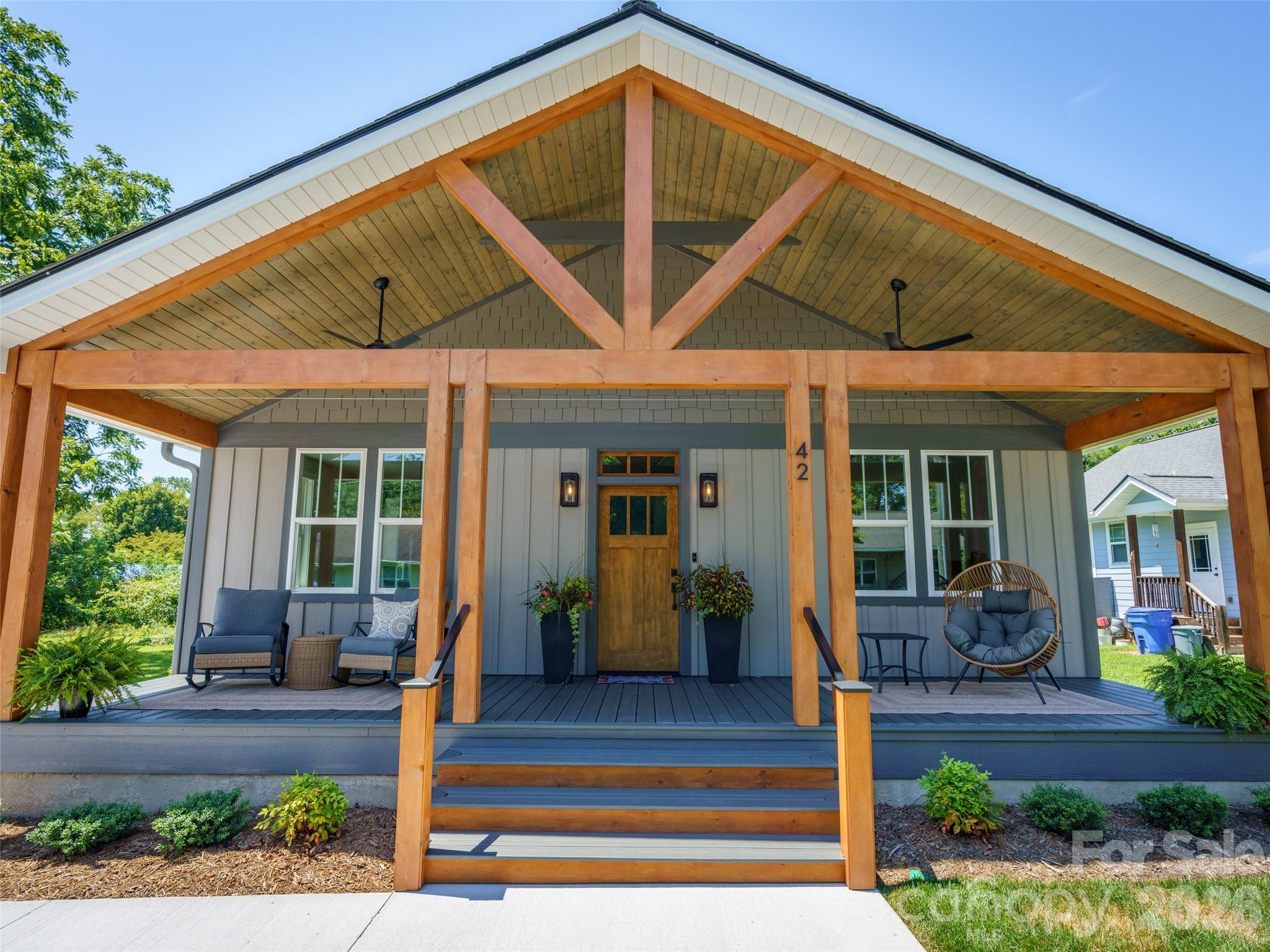 42 Summit Avenue — Brevard