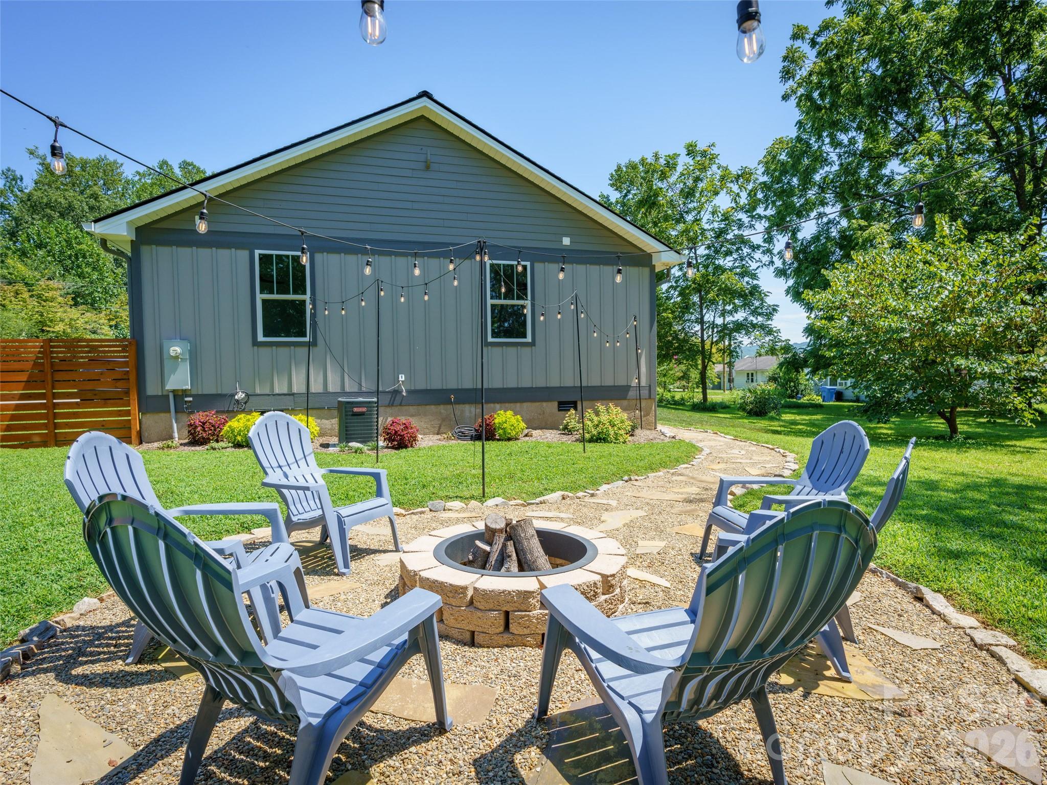 42 Summit Avenue — Brevard