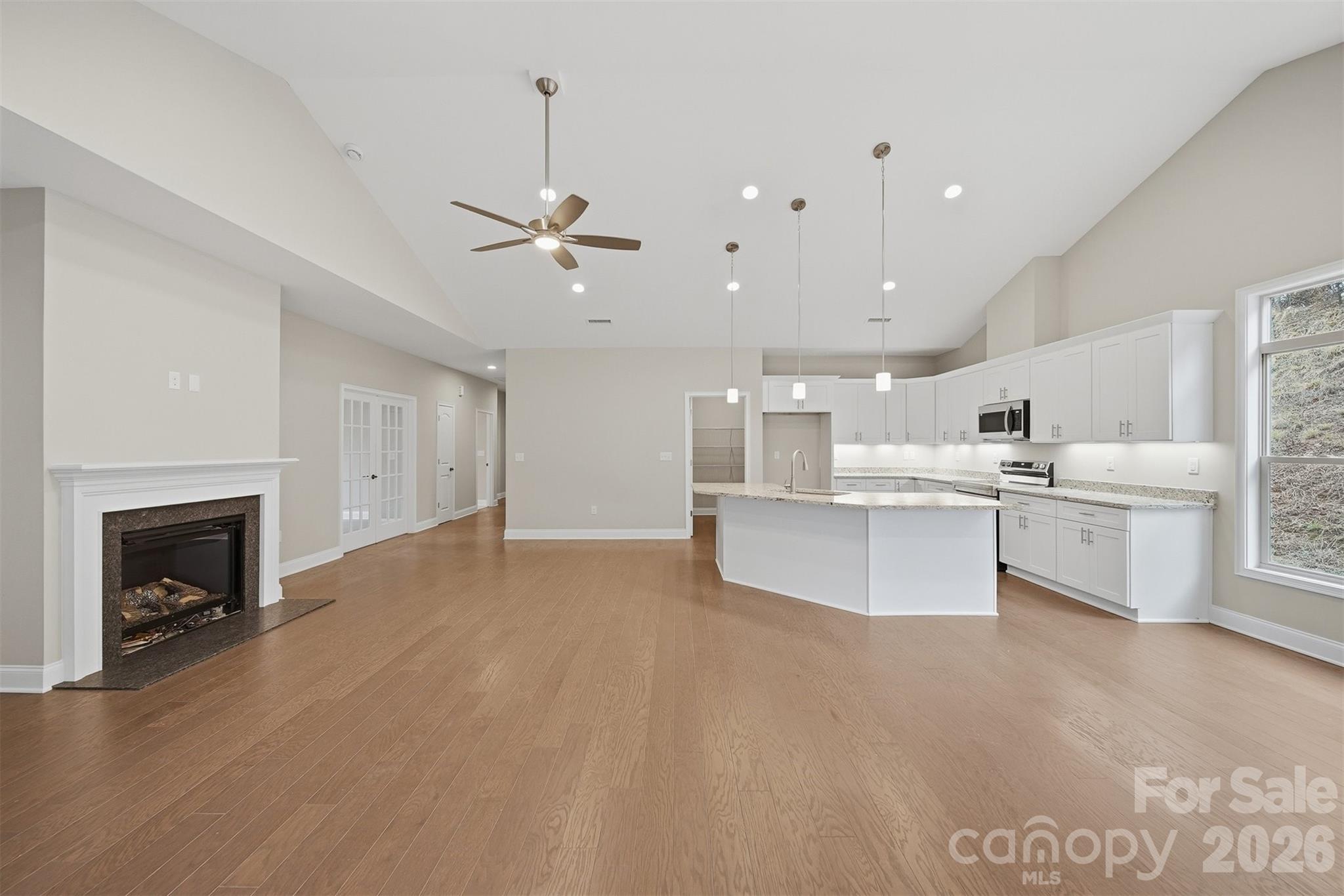 827C Wynnshire Drive #66 — Hickory