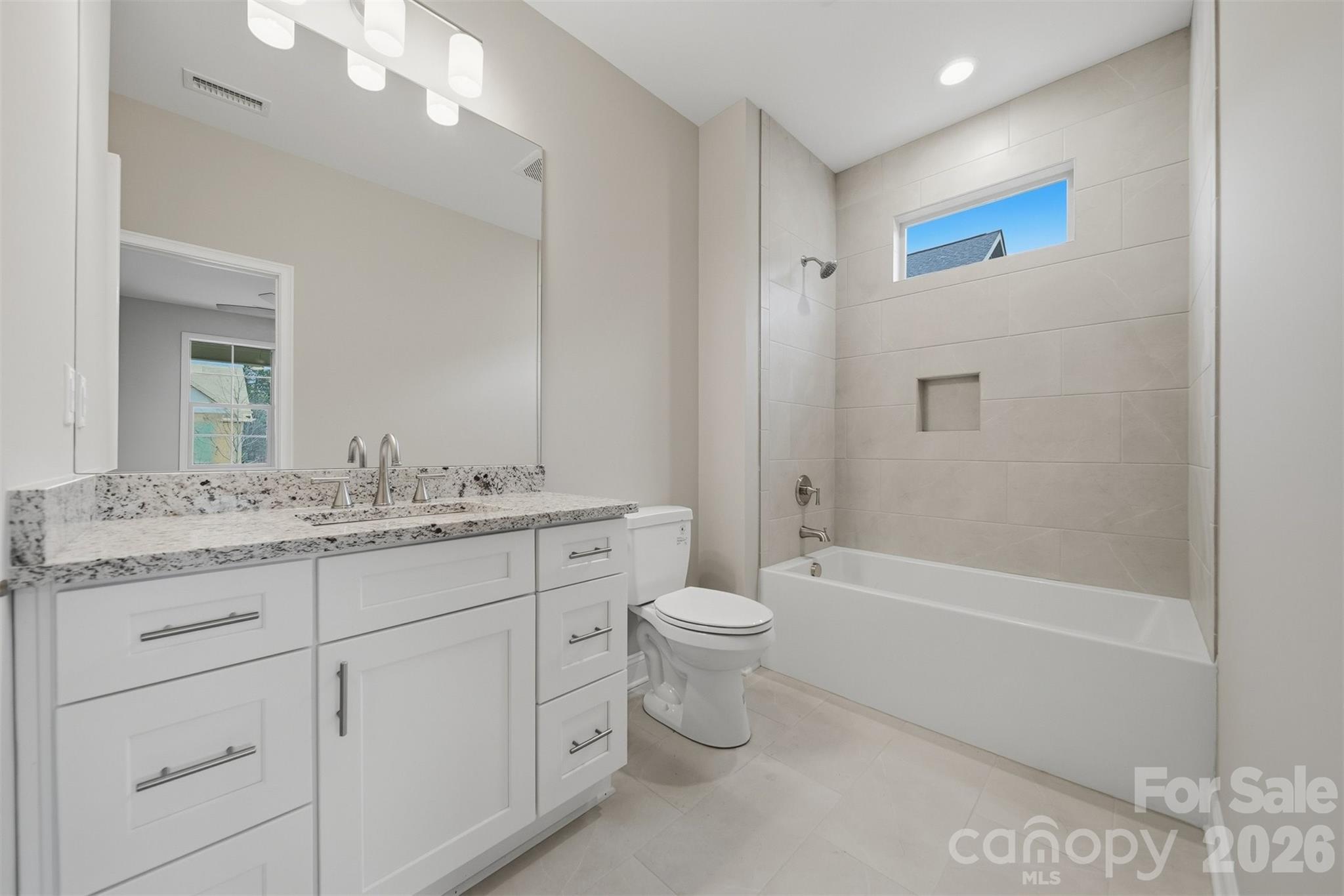 827C Wynnshire Drive #66 — Hickory
