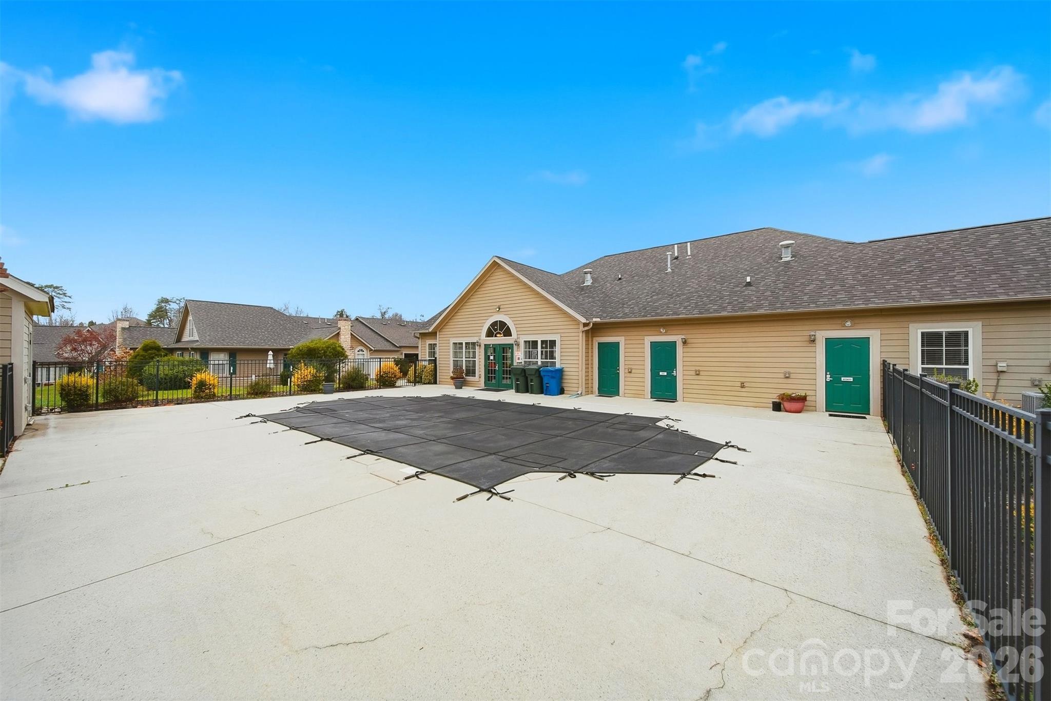 827C Wynnshire Drive #66 — Hickory
