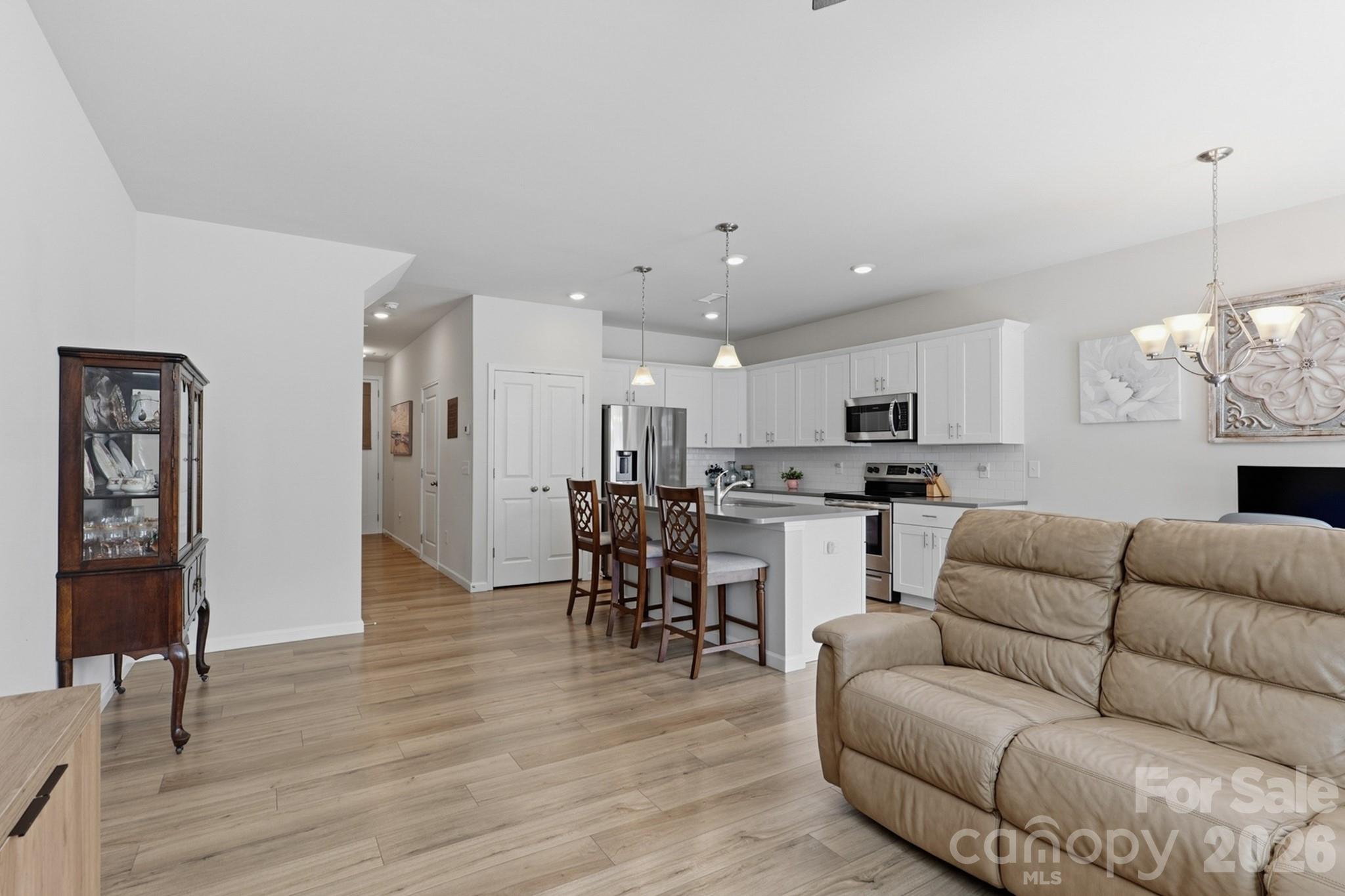 32 Woodsdale Place SE — Concord