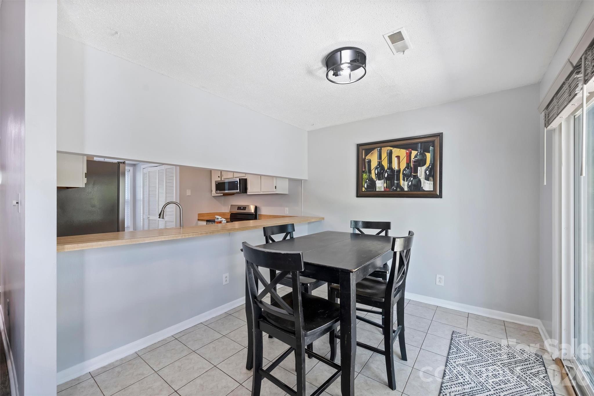6422 Pineburr Road — Charlotte