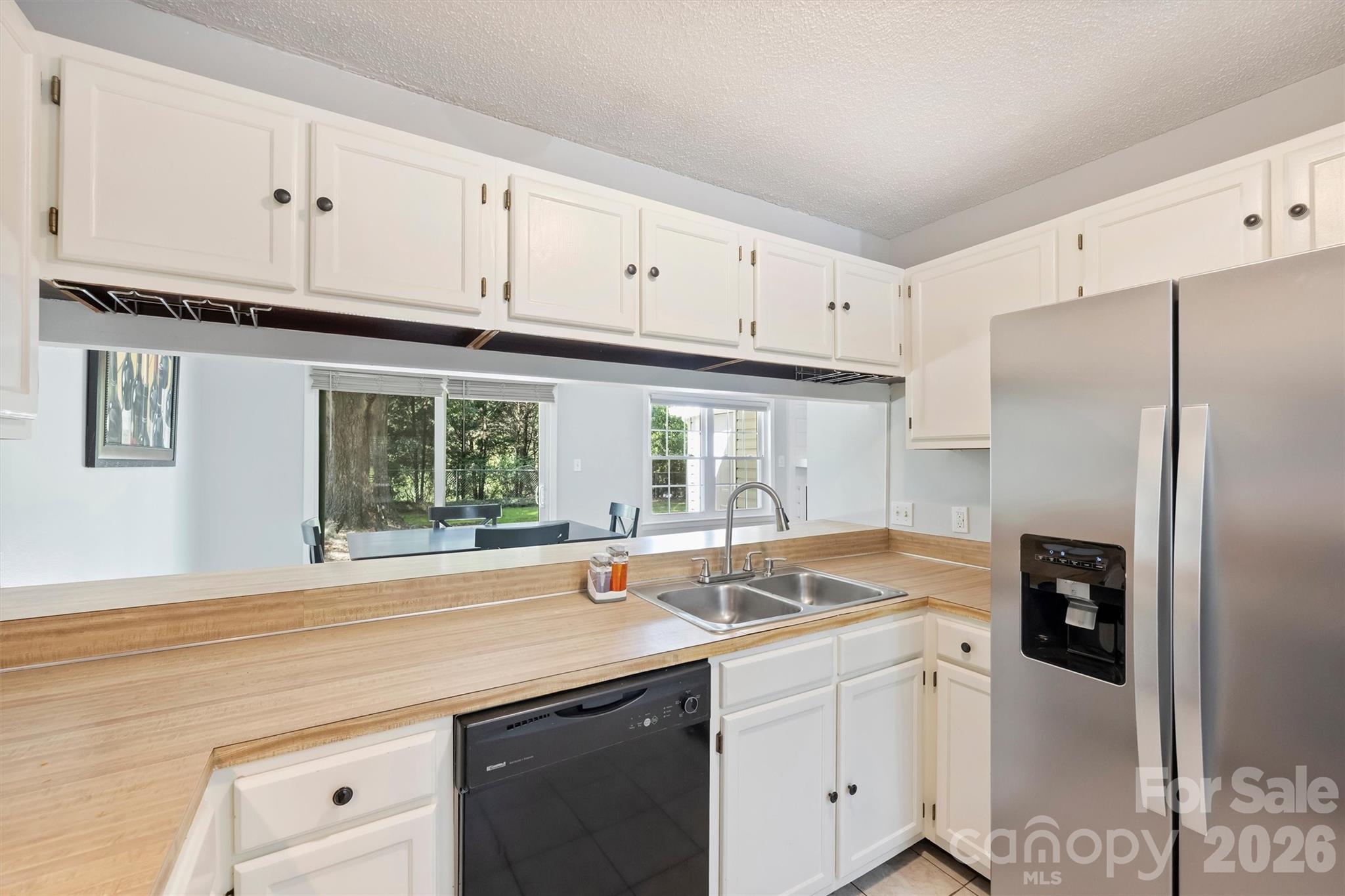 6422 Pineburr Road — Charlotte