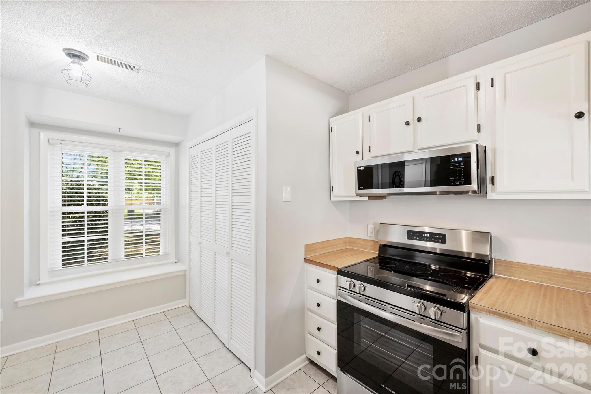 6422 Pineburr Road — Charlotte