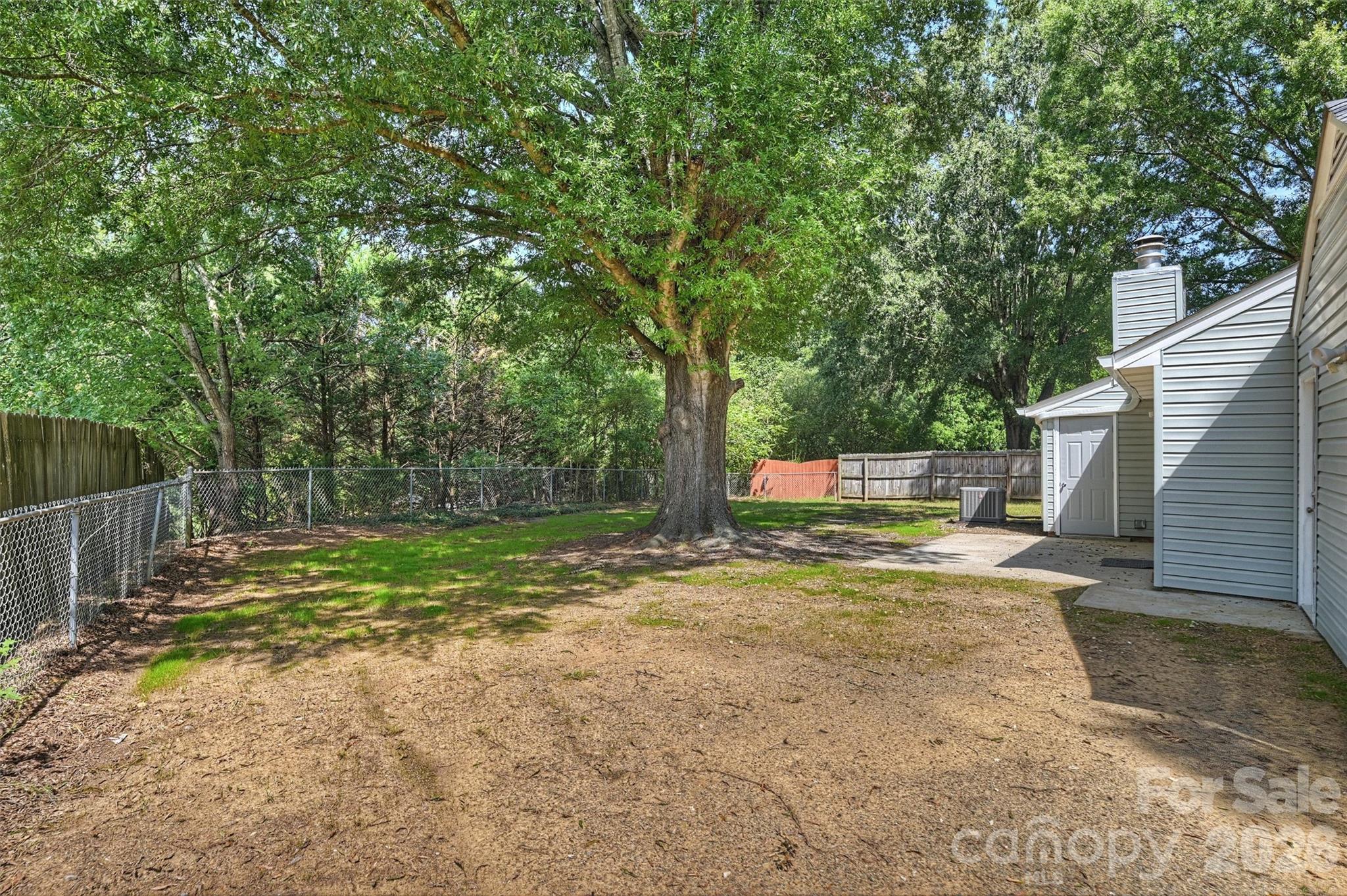 6422 Pineburr Road — Charlotte
