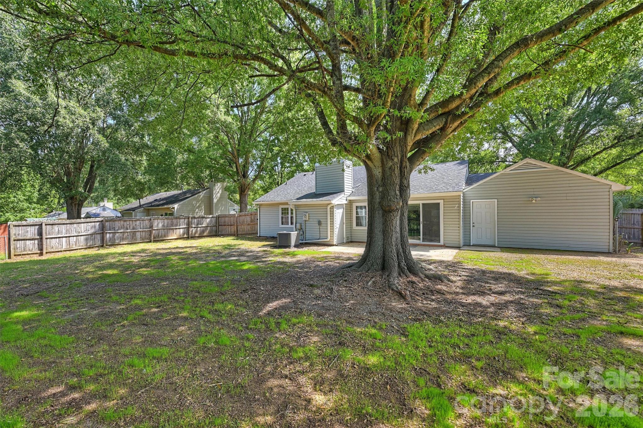 6422 Pineburr Road — Charlotte