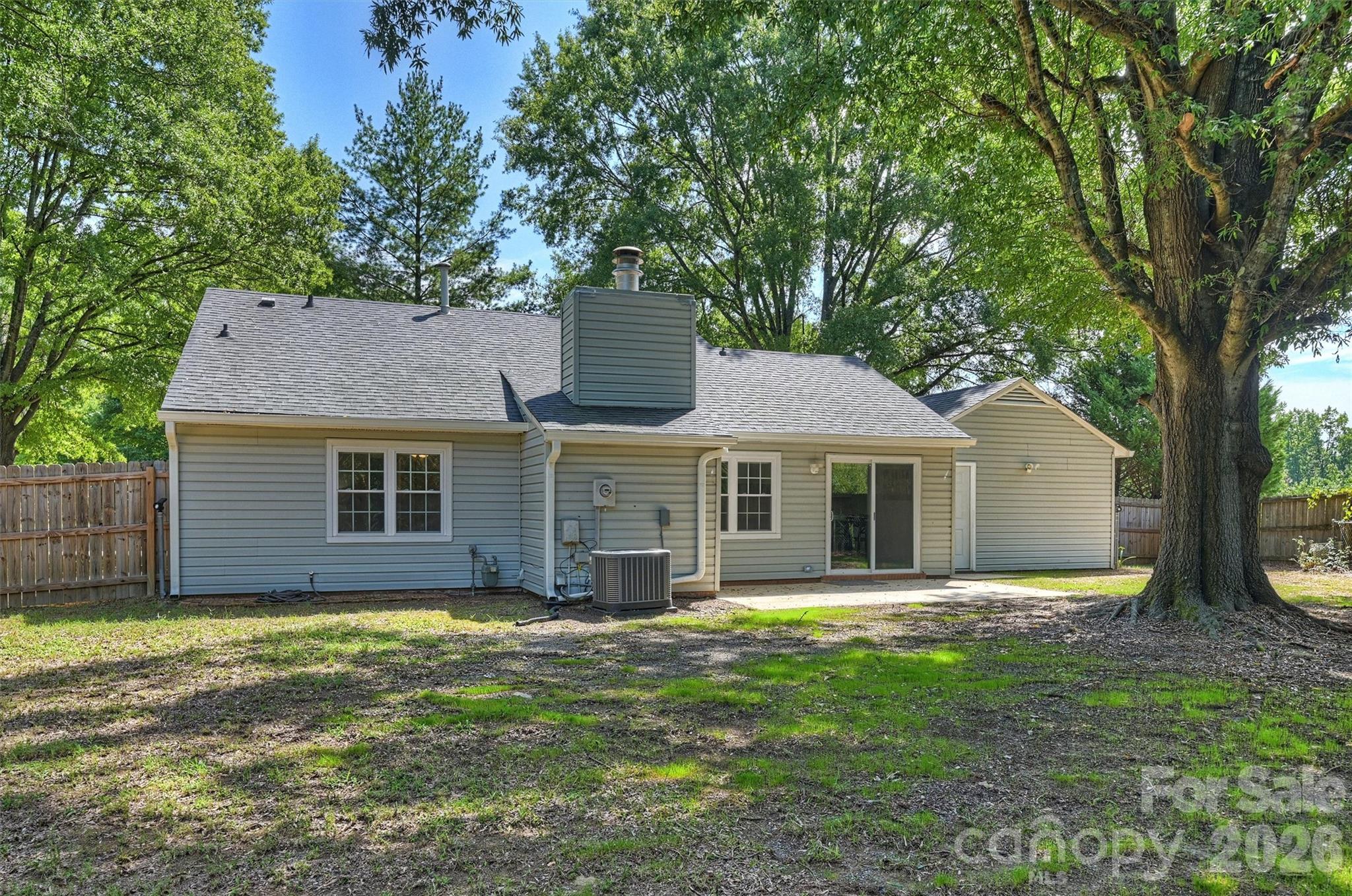 6422 Pineburr Road — Charlotte