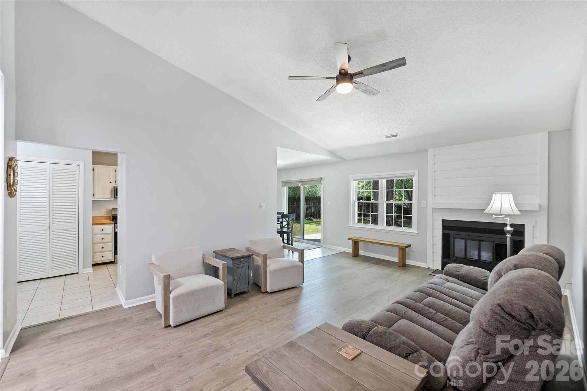 6422 Pineburr Road — Charlotte